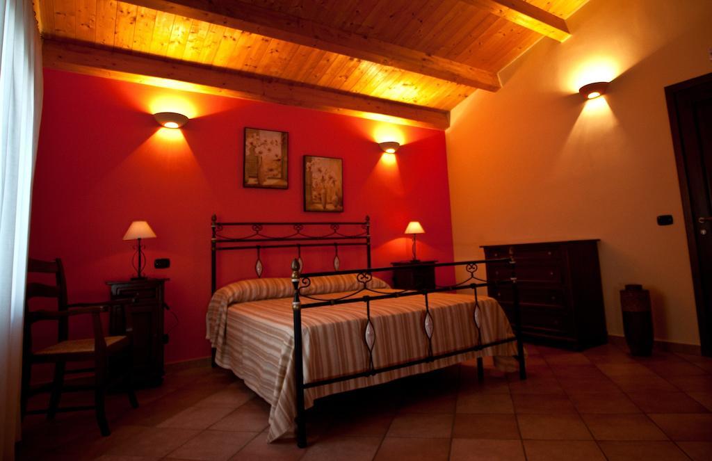 Agriturismo Uzzano Villa Motta Santa Lucia Exterior photo