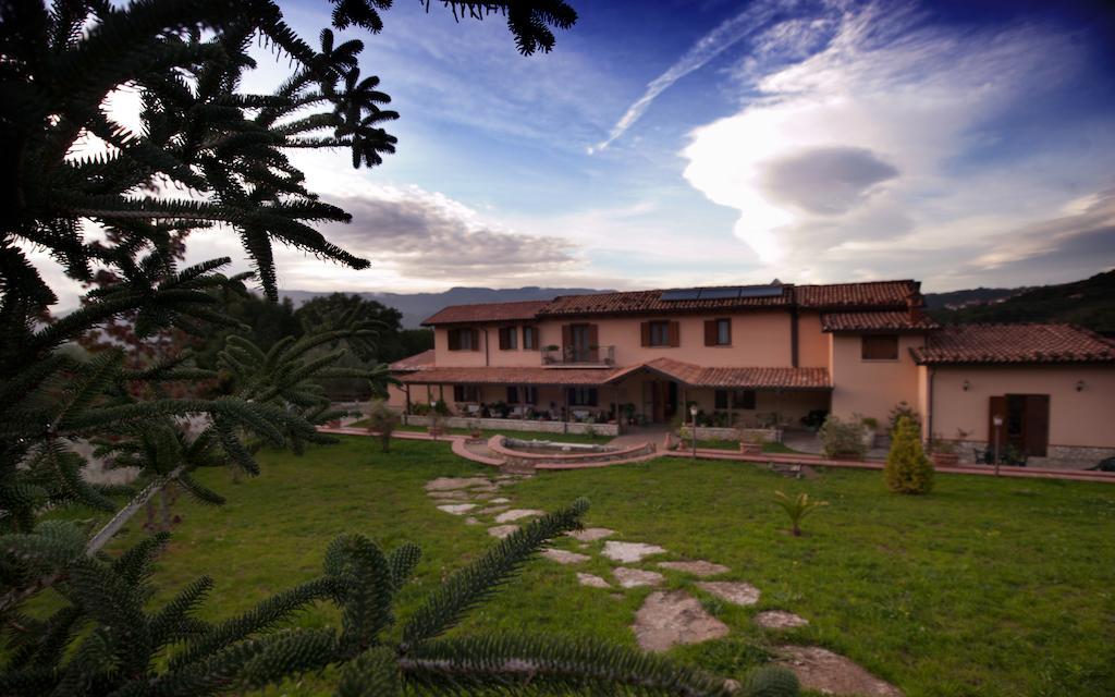 Agriturismo Uzzano Villa Motta Santa Lucia Exterior photo