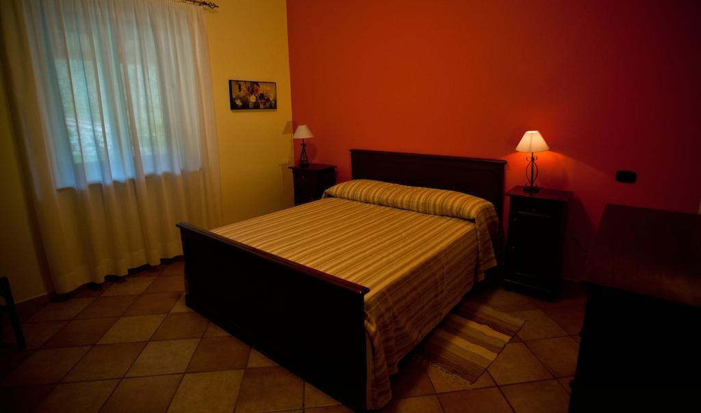 Agriturismo Uzzano Villa Motta Santa Lucia Room photo